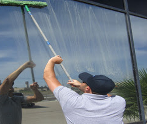 Commercial & Domestic Windows Cleaning
